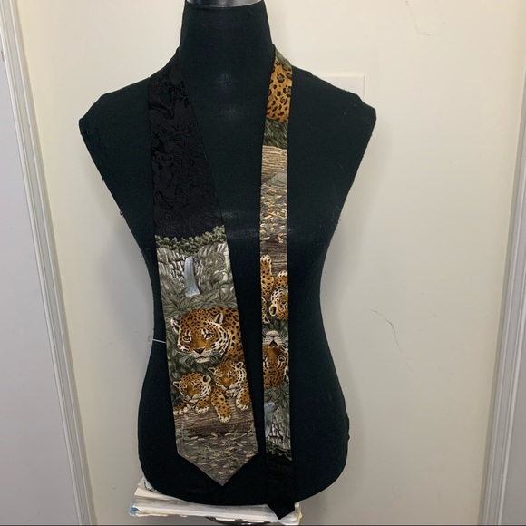 Wild Kingdom Tiger Print  1995 Marc Dennis Silk Neck Tie - Picture 7 of 11